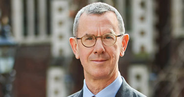 Steven Elliott KC has been licensed by the Singapore Ministry of Law to practise English law in Singapore